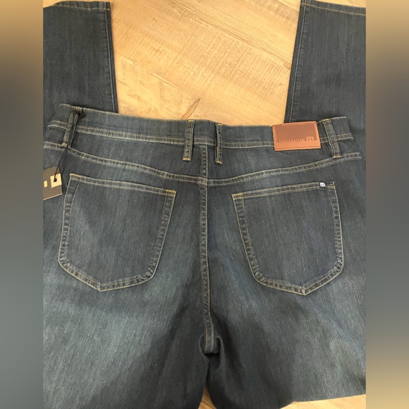 Travis Mathew Men’s Dark Blue Straight Jeans, 38”x 32” - Picture 1 of 6